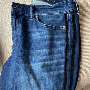 B(air) ankle skinny jean with black stripe